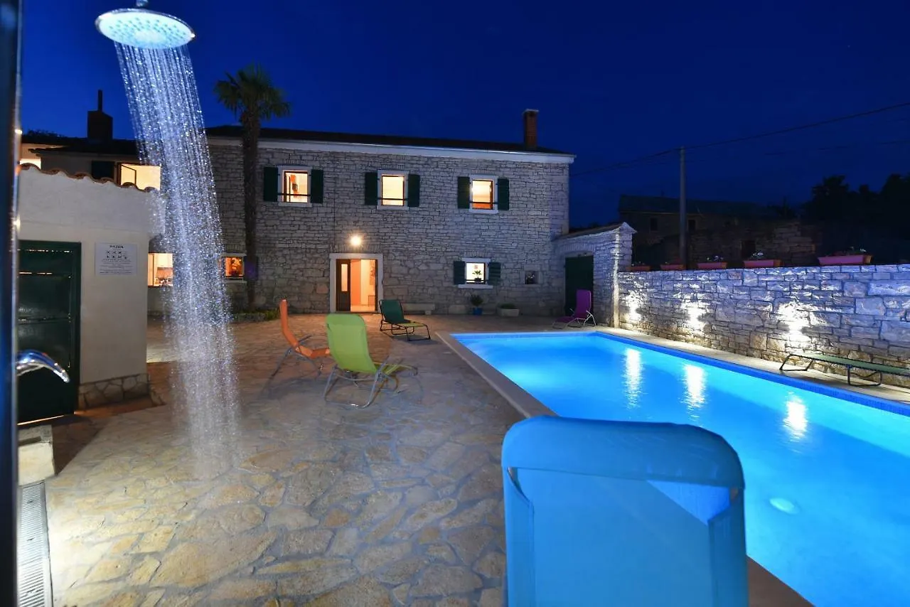 Villa Petrovi Dvori Zadarvillas Benkovac 0*,