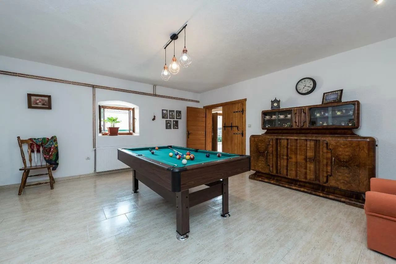 Villa Petrovi Dvori Zadarvillas Benkovac