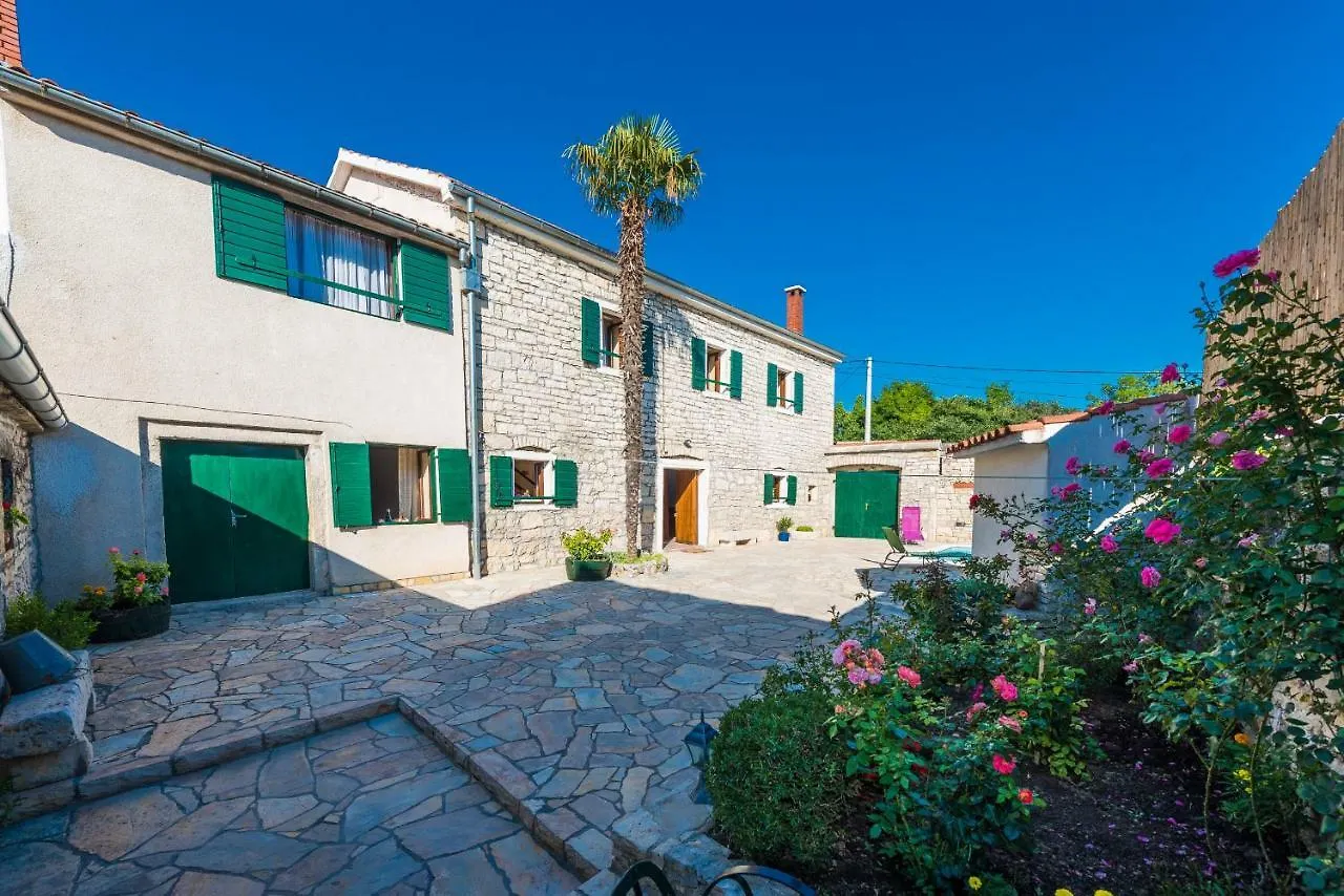 Villa Petrovi Dvori Zadarvillas Benkovac
